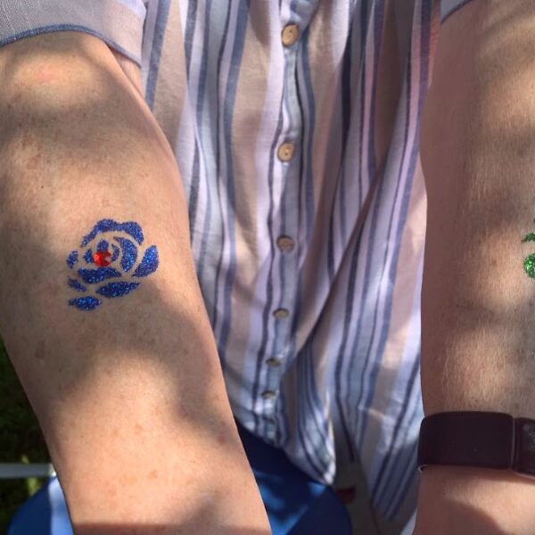 Glitter tattoo service